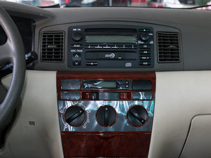 2011款1.5L 标准型 中控区