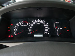 2011款1.5L 标准型 中控区