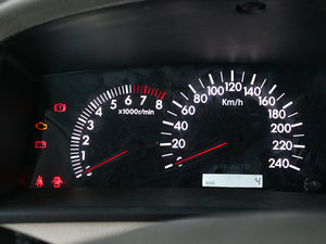 2011款1.5L 标准型 中控区