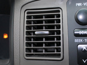 2011款1.5L 豪华型 空调出风口