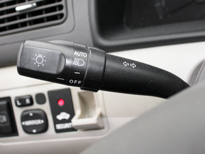 2011款1.5L 豪华型 中控区