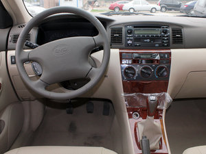 2011款1.5L 豪华型 中控区