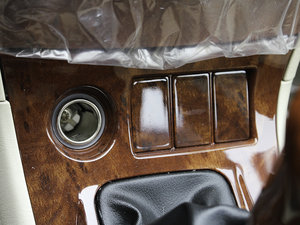2011款1.5L 标准型 中控区
