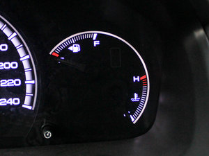 2011款黄金版 1.8L 手动豪华型 中控区