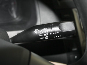 2011款黄金版 1.8L 手动豪华型 中控区