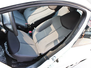 2011款1.0L 尚酷版铉酷型 主驾驶座椅