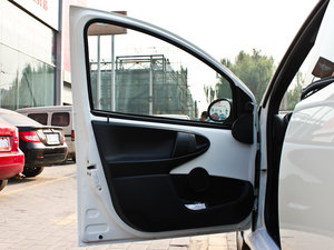 2011款1.0L 尚酷版铉酷型 驾驶位车门