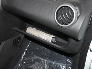 2011款1.0L 尚酷版铉酷型 空间座椅