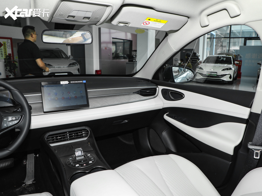 202505 DM-i DM-i { 120KMŞ