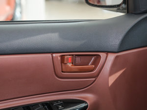 2012款节能版 1.5L 手动标准型 空间座椅
