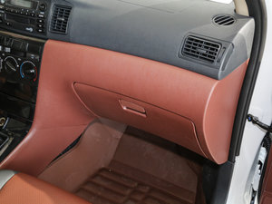 2012款节能版 1.5L 手动标准型 空间座椅