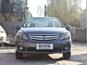2012款1.5L 手动尊贵版 正前