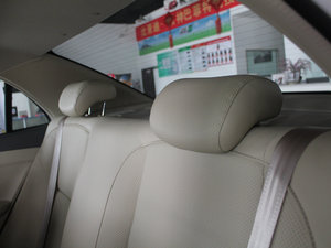2012款1.5L 手动尊贵版 空间座椅