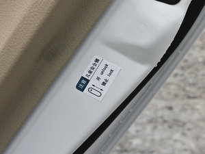 2012款1.5L 手动舒适版 空间座椅