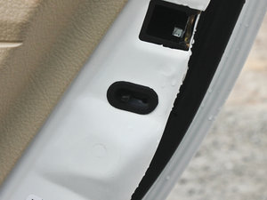 2012款1.5L 手动舒适版 空间座椅