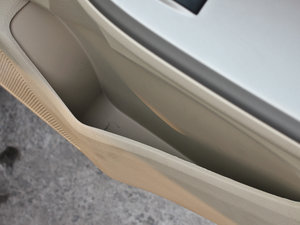 2012款1.5L 手动舒适版 空间座椅