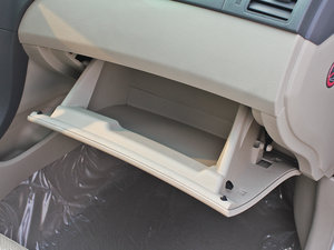 2012款1.5L 手动舒适版 空间座椅