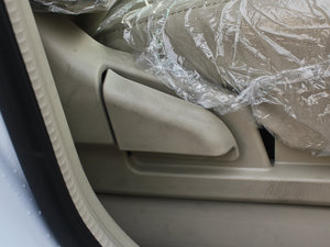 2012款1.5L 手动舒适版 空间座椅