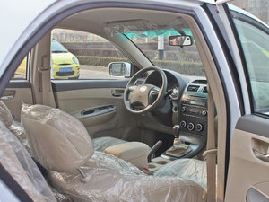 2012款1.5L 手动舒适版 空间座椅