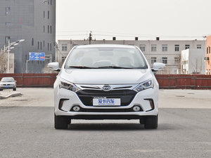 2014款1.5T 旗舰型 正前