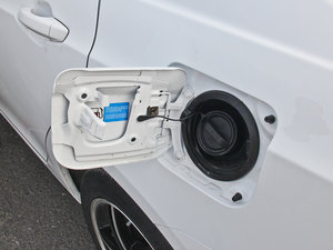 2014款1.5T 旗舰型 油箱盖