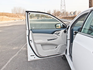 2014款1.5T 旗舰型 驾驶位车门