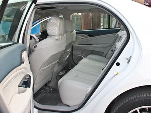 2014款1.5T 旗舰型 后排空间