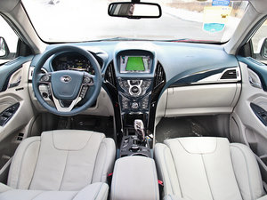 2014款1.5T 旗舰型 内饰全景