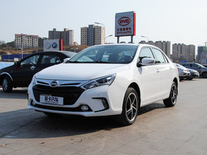 2014款1.5T 酷黑骑士尊贵型 左前45度