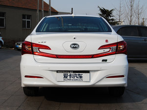 2014款1.5T 酷黑骑士尊贵型 正后	