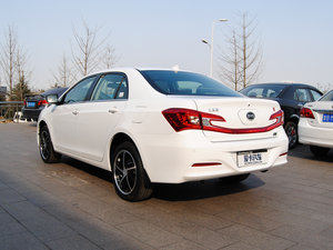 2014款1.5T 酷黑骑士尊贵型 左后45度