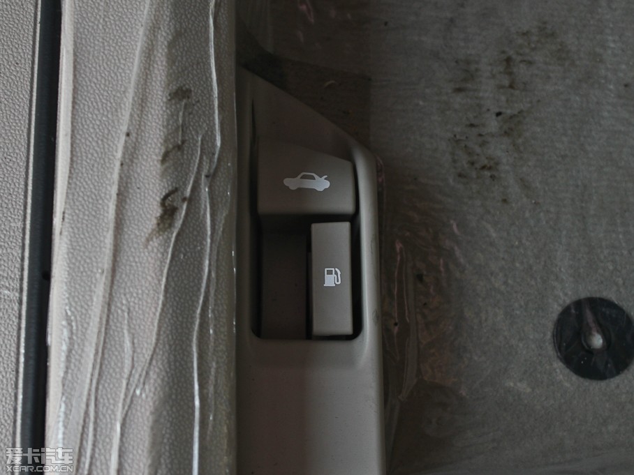 2012�����J 1.5L �քӺ��A��