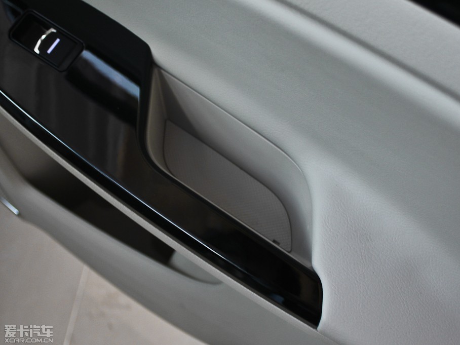 2012�����J 1.5L �քӺ��A��