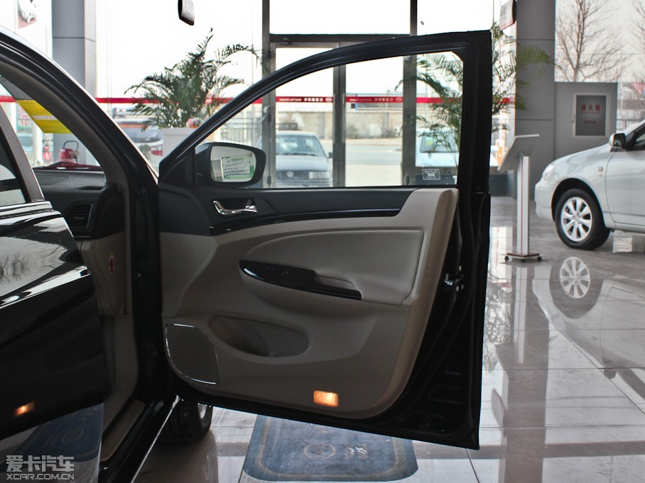 2012�����J 1.5L �քӺ��A��