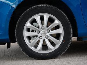 2012款1.5L 手动舒适版 细节外观