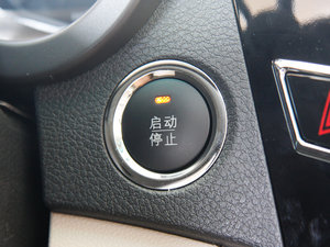 2012款1.5L 手动舒适版 中控区