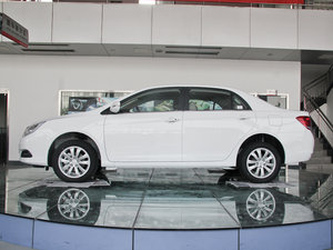 2012款1.5L 手动豪华版 整体外观