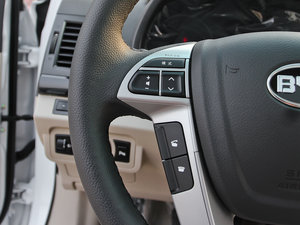 2012款1.5L 手动豪华版 中控区