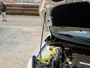 2012款1.5L 手动豪华版 其它