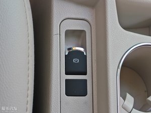 2012款1.5TID 自动旗舰版 驻车制动器