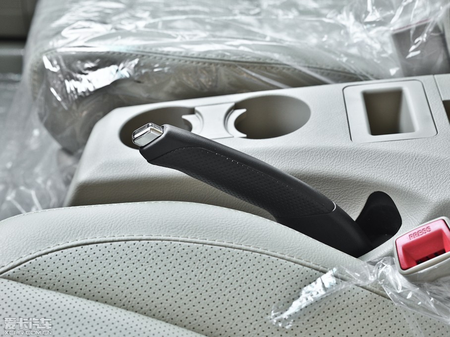 2013ȁS6 ׽ 2.0L ք(dng)Ӣ