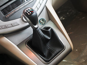 2013款2.0L 手动精英版 换挡杆