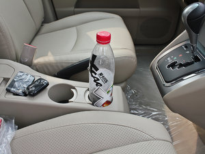 2013款2.4L 自动尊享版 空间座椅