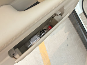 2013款2.4L 自动尊享版 空间座椅