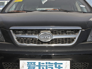 2013款2.0L 手动尊贵版 中网