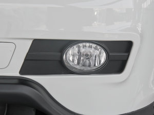 2013款劲悦版 2.0L 手动精英型 前雾灯