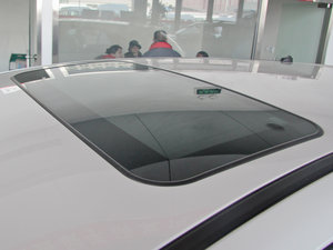 2013款劲悦版 2.0L 手动精英型 车顶
