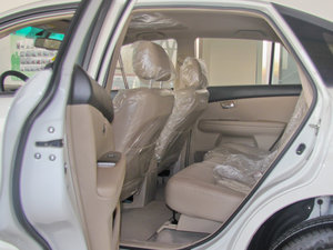 2013款劲悦版 2.0L 手动精英型 后排空间