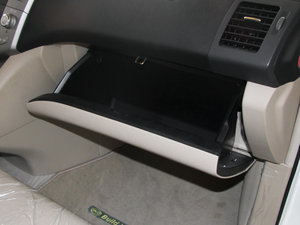 2013款劲悦版 2.0L 手动精英型 手套箱