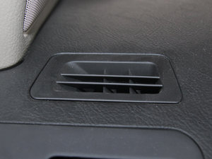 2013款劲悦版 2.0L 手动精英型 中控区